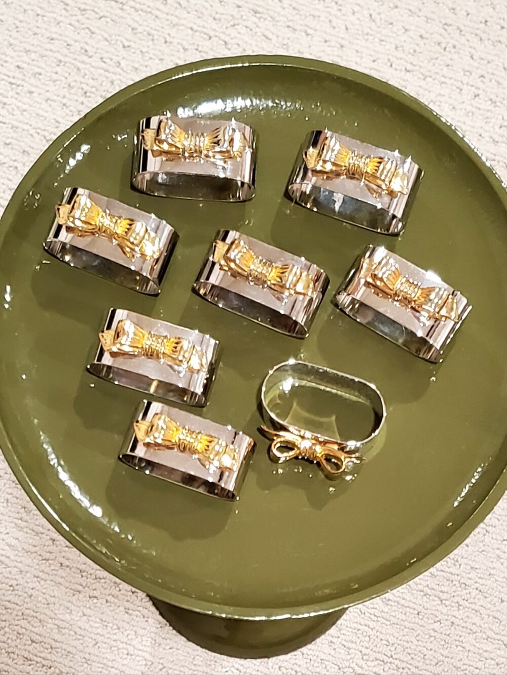 Vintage Set Of 8 Silver And Gold Plated Bow Napkin Rings, BEAUTIFUL!